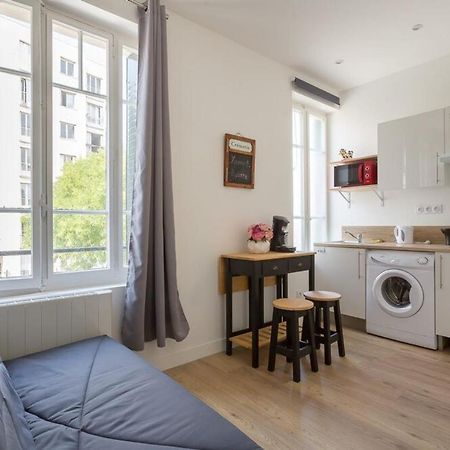 Studio Near Metro And Universities - Lyon 7 Bagian luar foto