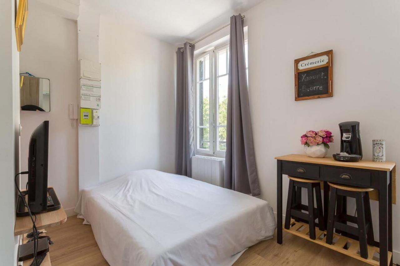 Studio Near Metro And Universities - Lyon 7 Bagian luar foto