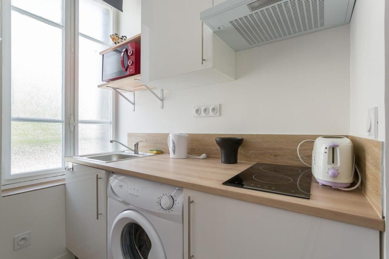Studio Near Metro And Universities - Lyon 7 Bagian luar foto